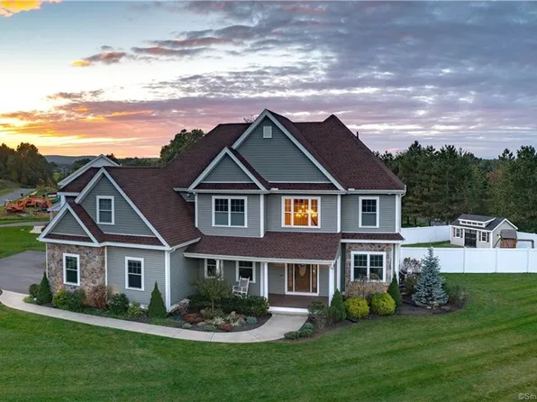 2 Fiddlehead Place, Suffield, CT 06078