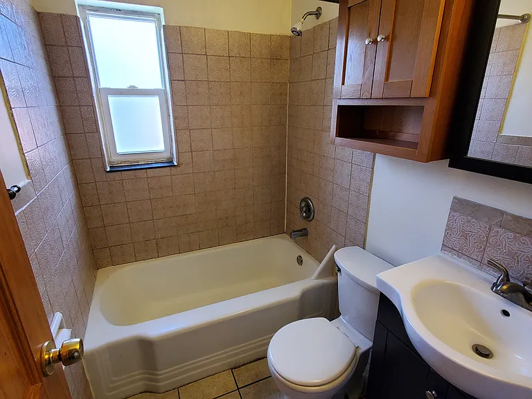 99 N Hampton Rd #D — Photo 10