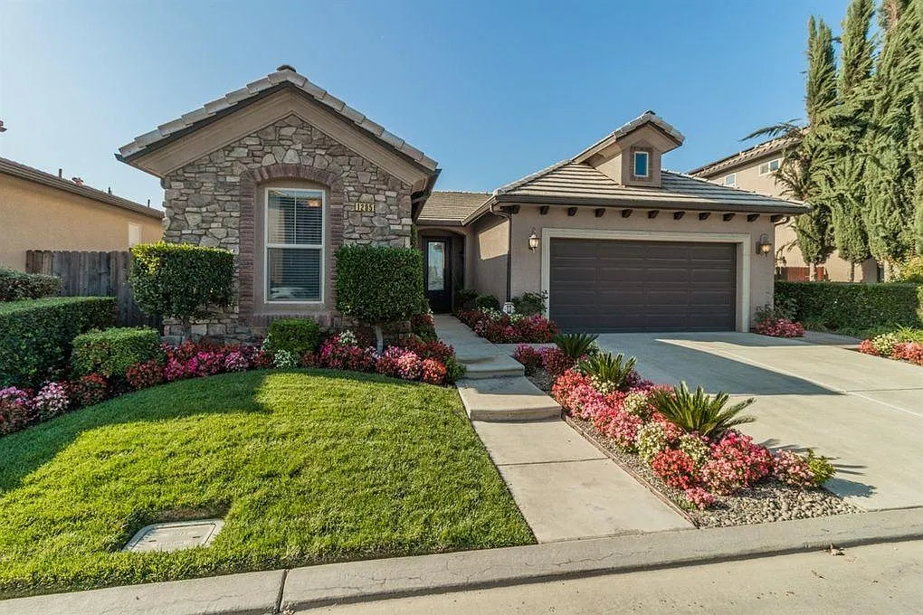 1295 E Via Estrella Dr photo 1