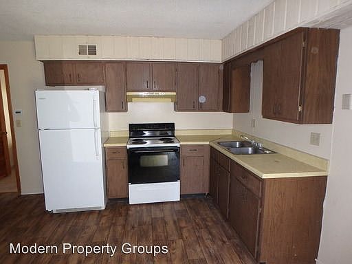 2nd image of 7401 N Svena Dr