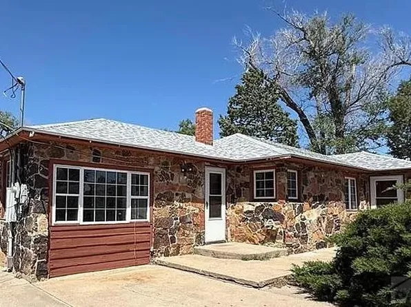 1117 E 6th St, La Junta, CO 81050