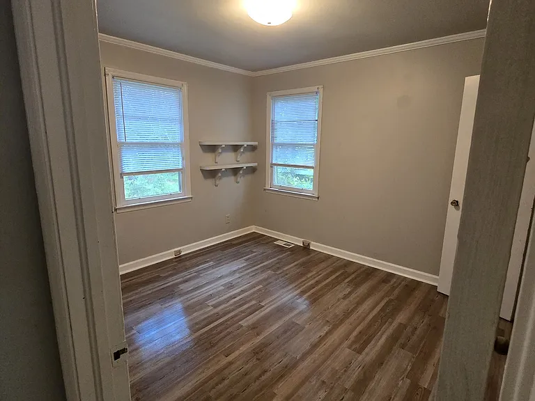 2367 Danbury Dr — Photo 10