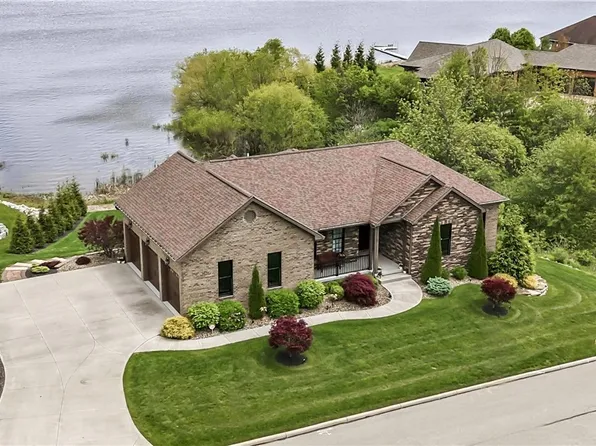 147 Heron Bay Dr, Poland, OH 44514