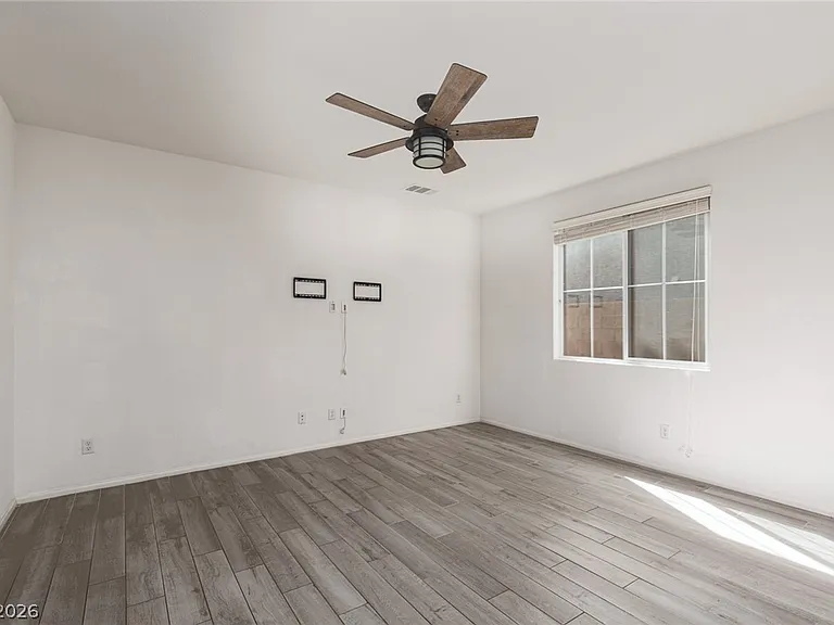 8045 Skye Foxx St — Photo 13