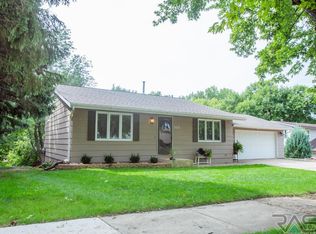 2713 E Klondike Trl, Sioux Falls, SD 57103