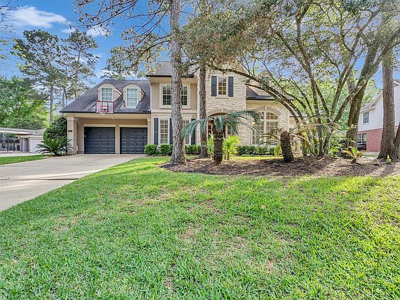 2nd image of 131 W Slatestone Cir