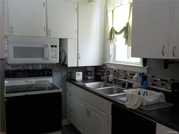 5th image of 1319 Maple Ave