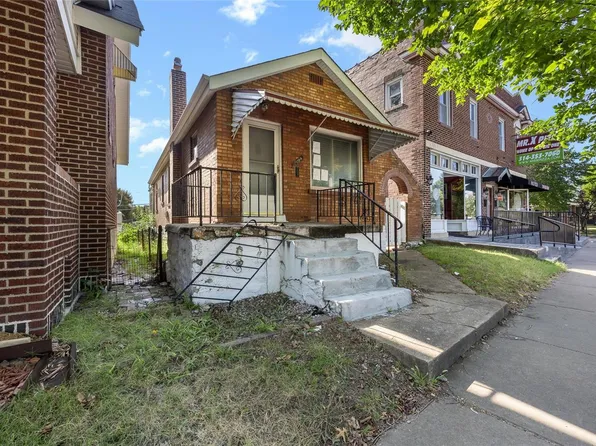 5920 Morgan Ford Rd, Saint Louis, MO 63116