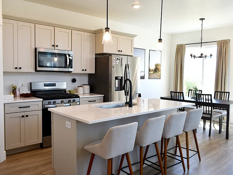 1573 W Banner Dr — Photo 4