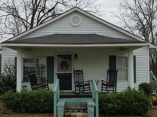 483 W Court St, Slocomb, AL 36375