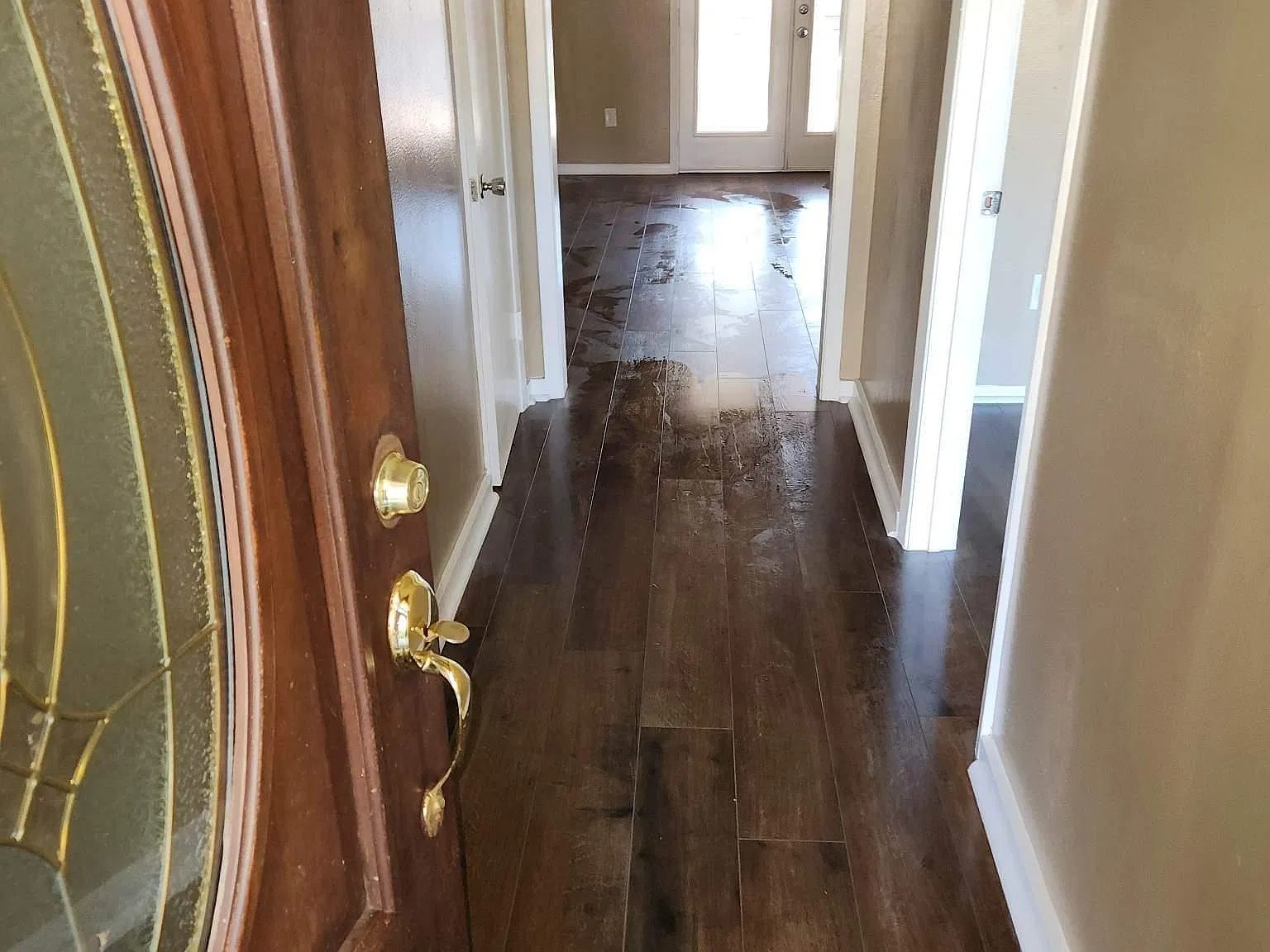 4 bed, 1640 sqft, $2,400 — Photo 3