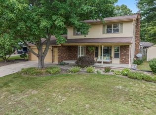 1767 Pinecroft Ln SW, Wyoming, MI 49519