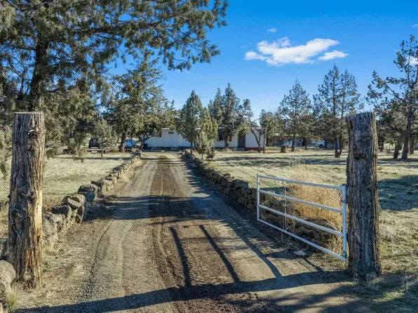 3240 NE 21st Dr, Redmond, OR 97756