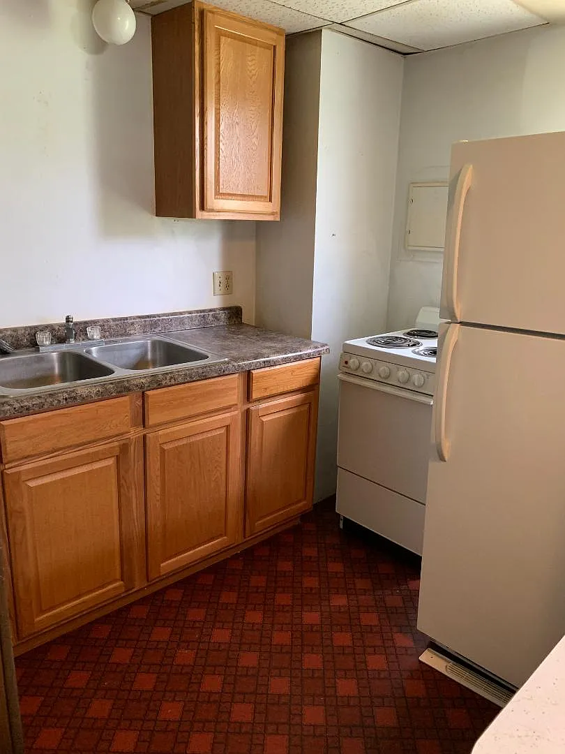 1304 Sycamore St - 1304-5 — Photo 1