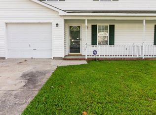 212 Winners Circle S, Jacksonville, NC 28546