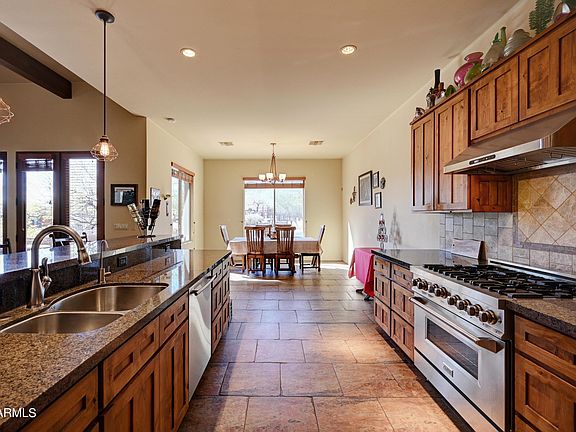 4th image of 33010 N 140th St