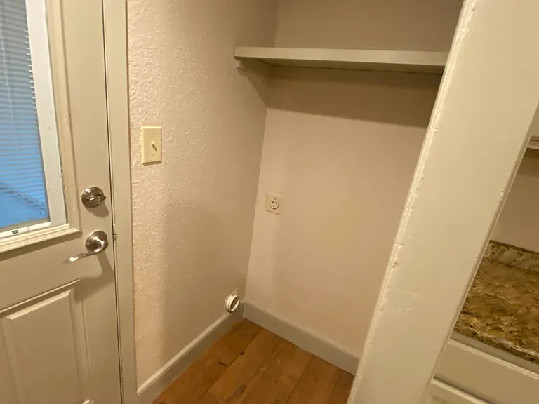 10151 Camelot Dr — Photo 7