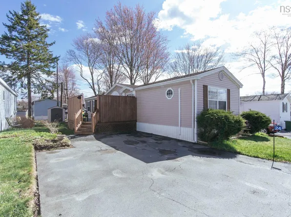 24 3rd St, Halifax, NS B4B 1P9