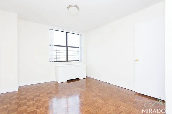 Rented by Mirador Real Estate | media 20