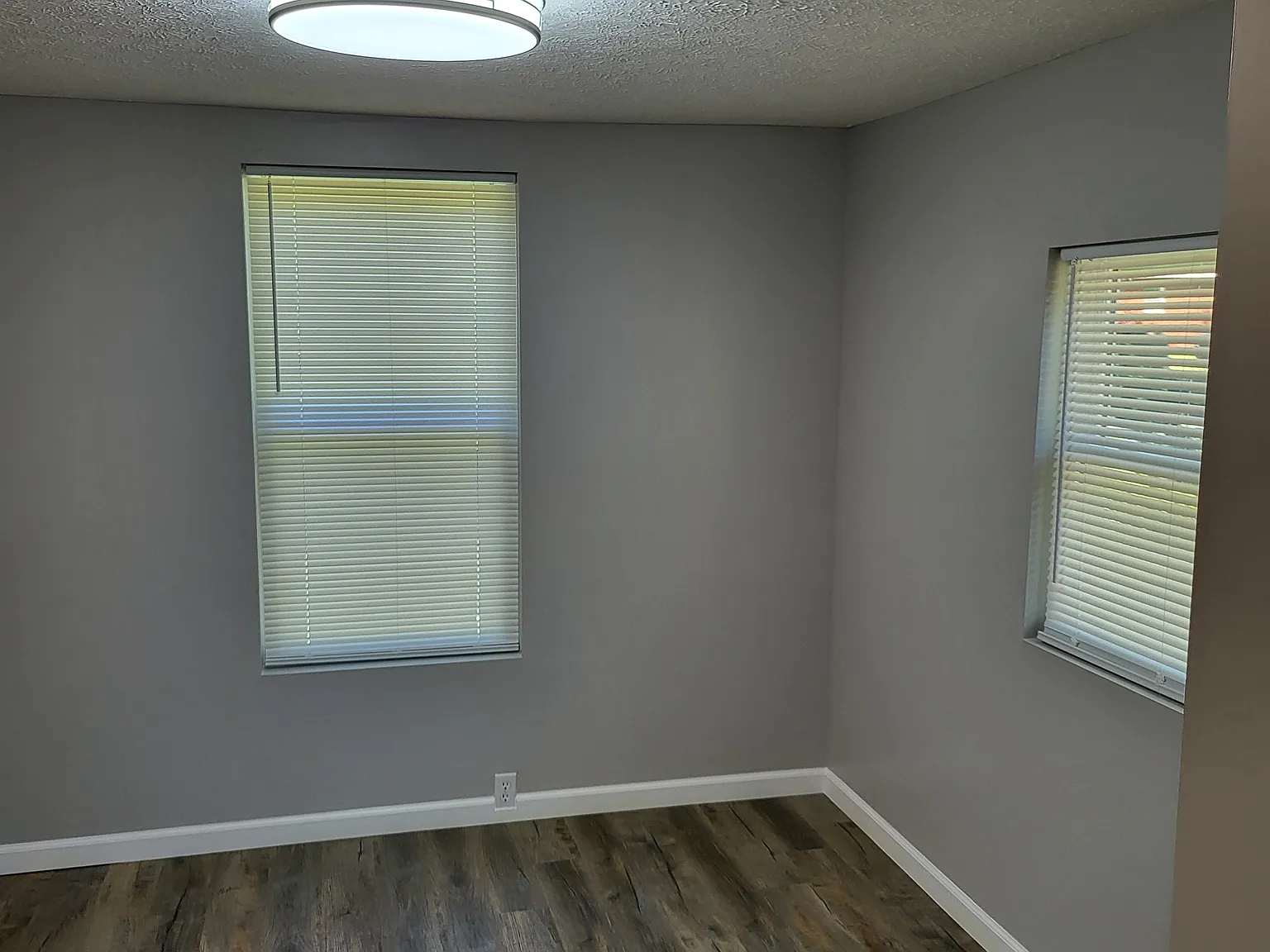 3 bed, 1005 sqft, $1,200 — Photo 4