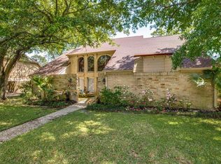 6703 Saffron Hills Dr, Spring, TX 77379