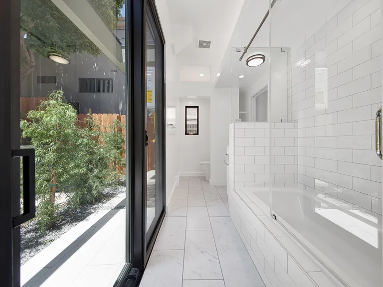Main Bathroom/Outdoor & Indoor Shower Area