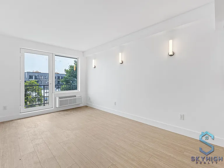 798 Lexington Ave #4E — Photo 5