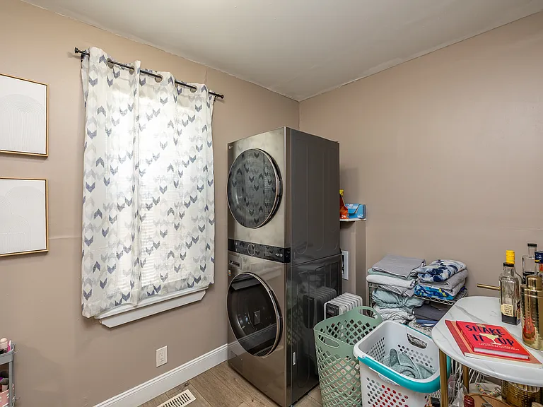5811 Bridge Ave — Photo 7