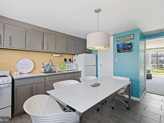 5th image of 307 13th St #4
