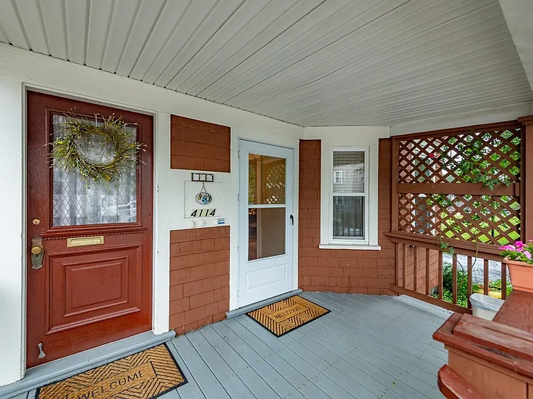 4114 Washington St #3 — Photo 34