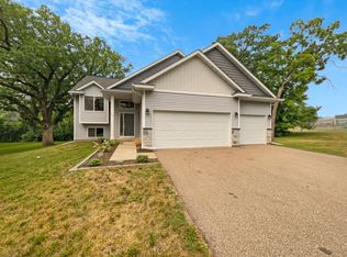 381 7th St, Newport, MN 55055