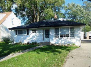 117 N Main St, Mount Prospect, IL 60056