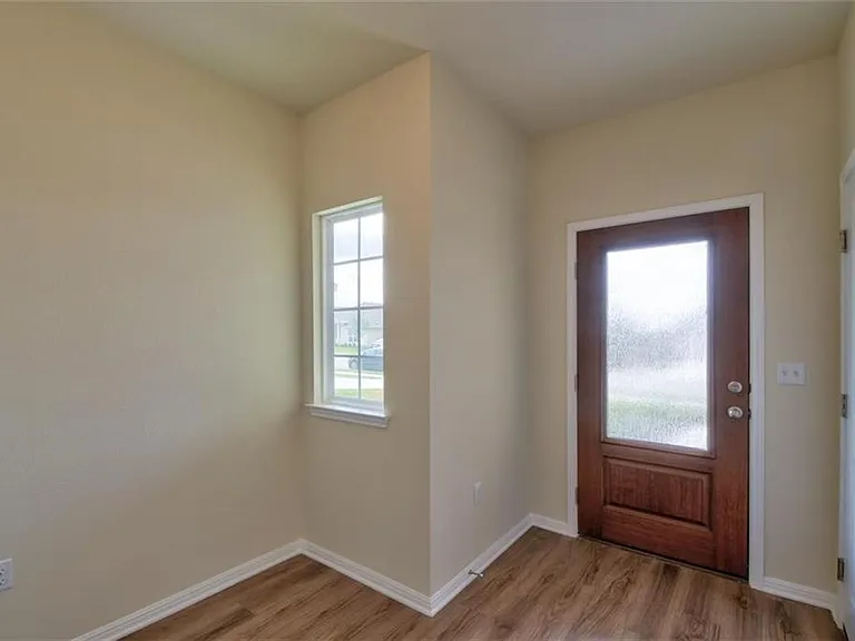 10324 Bankhead Dr — Photo 12