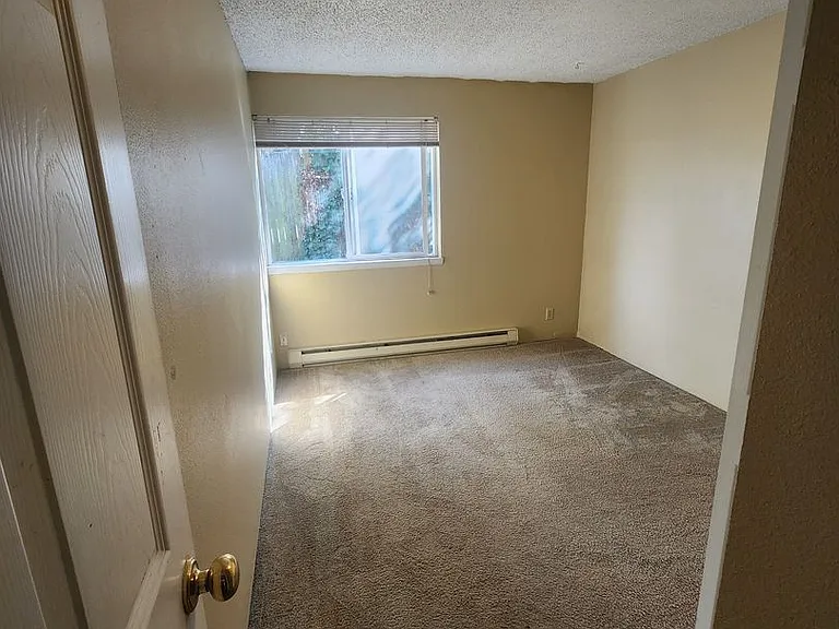 Heather Ridge, 2 Bedrooms, 1 Bathroom Apartments for Rent! — Photo 21