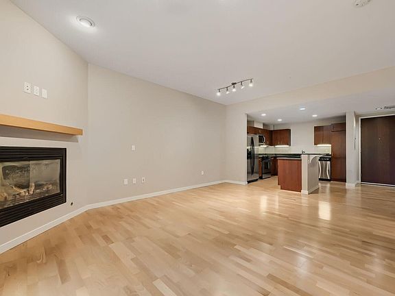 4th image of 3701 Arapahoe Ave #203