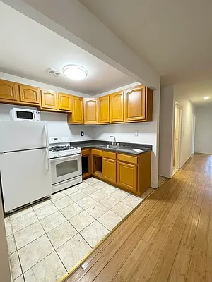 Rented by Voro NYC | media 33