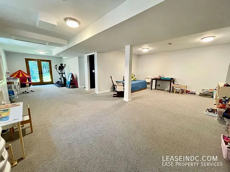 4439 Springdale St NW — Photo 30