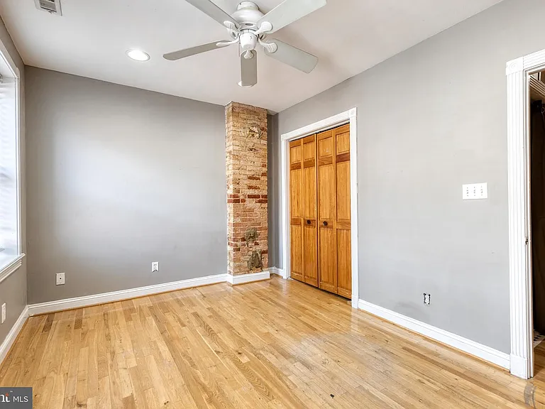 1514 Light St — Photo 21