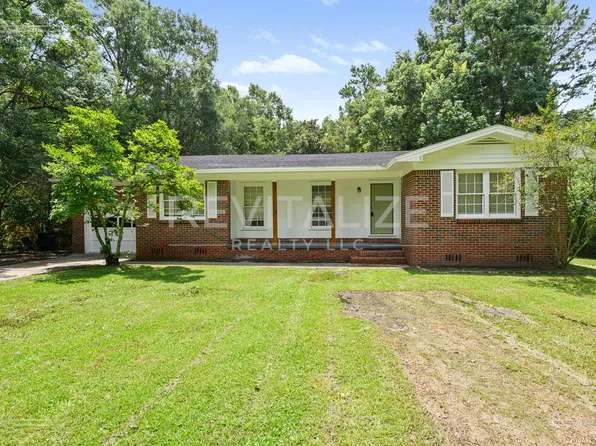 2505 Robin Hood Dr, Mobile, AL 36605