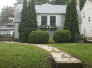 1405 W Park Ave, Champaign, IL