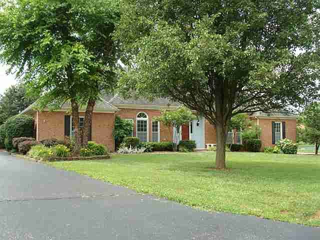 1st image of 701 Georgetown Ct