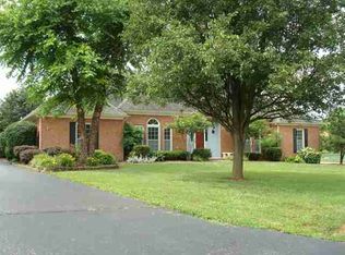 701 Georgetown Ct, Bowling Green, KY 42104