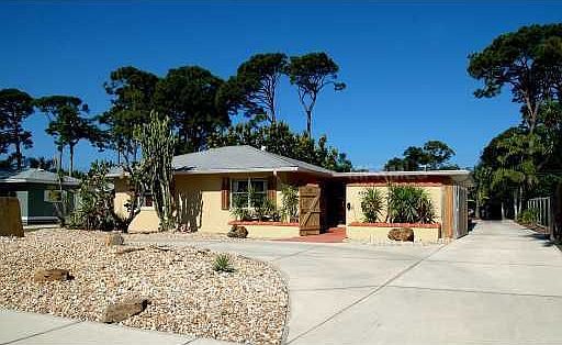 1st image of 824 Nokomis Ave
