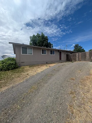 3839-3843 Anderson Ave Photo 1