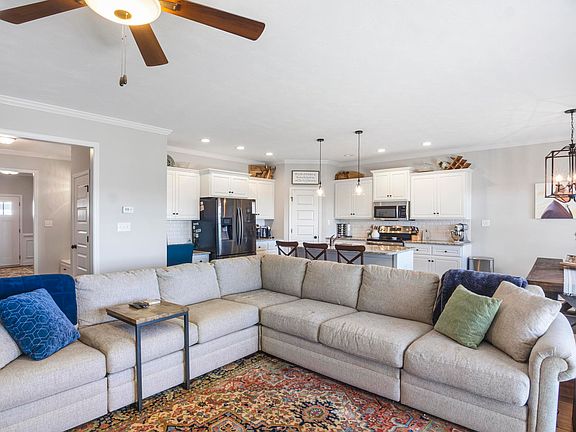 5th image of 3091 Greymoor Cir