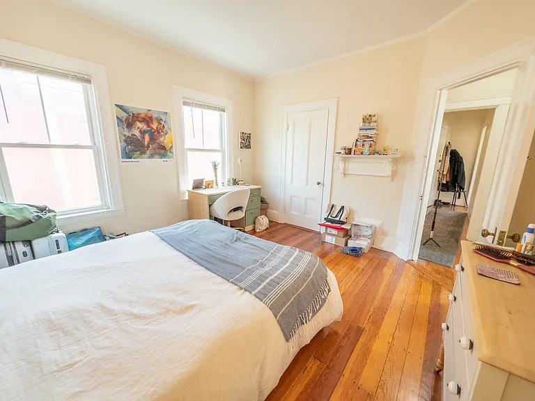 11 Wendell St — Photo 8