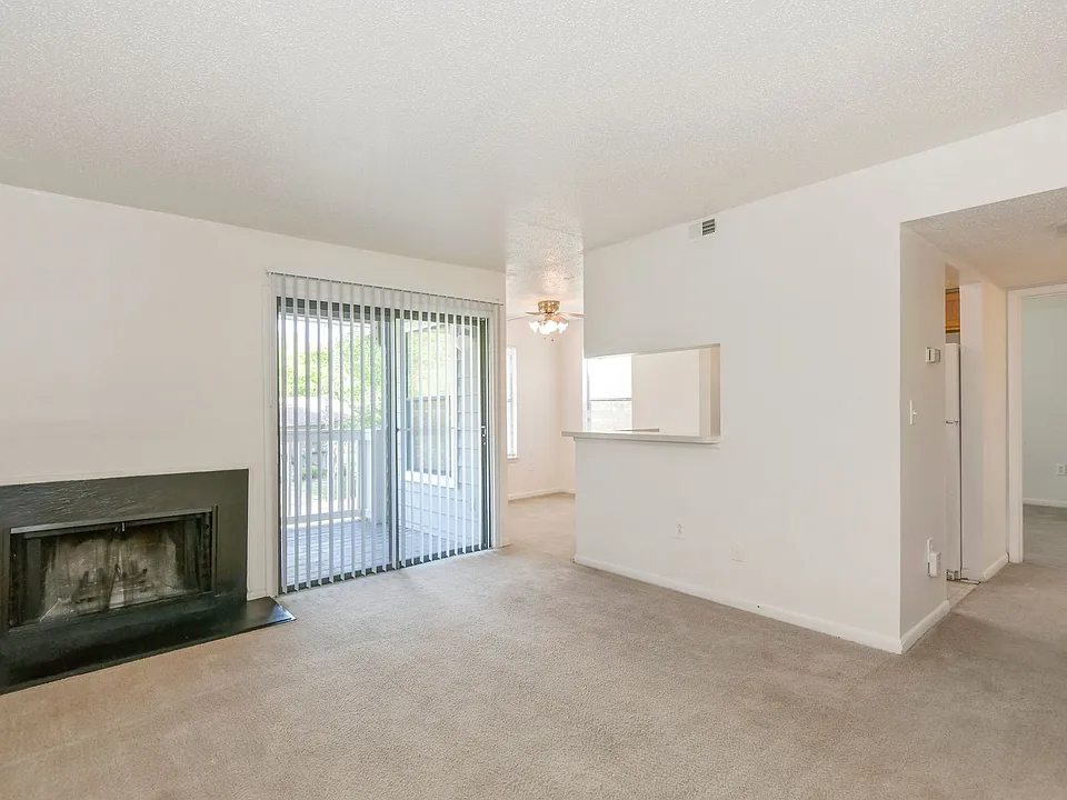 Inviting Apartments in a Central Location near Plaza Midwood with Renovated Units Available