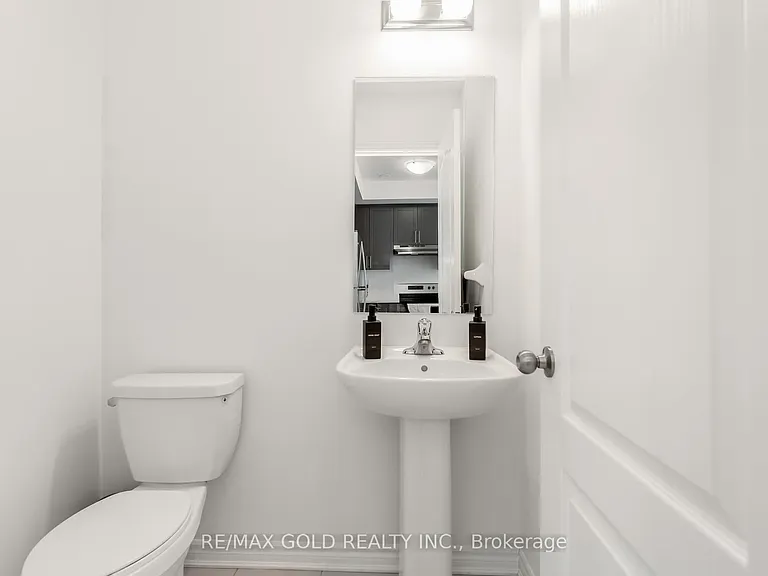 18 Waterville Way — Photo 26