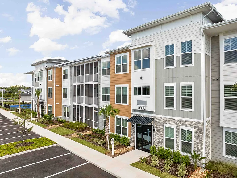 Verity Luxury Apartments — Photo 28