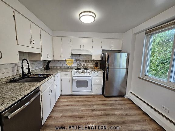 4th image of 1090 N Lafayette St APT 301